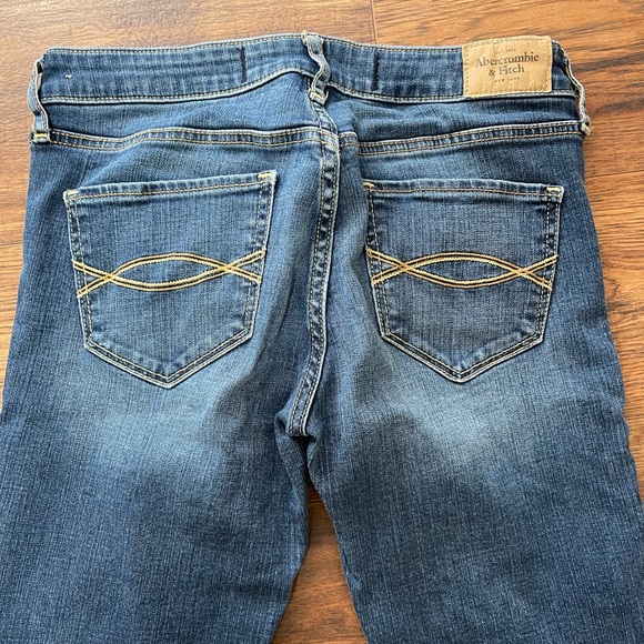 Abercrombie & Fitch jeans - Picture 4 of 4